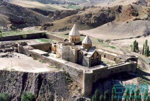 伊朗的亚美尼亚庙宇群