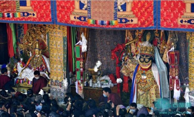 仙女节——藏历10月15日
又名“天母节”，妇女们认为这一天是她们自己的节日，所以十分活跃，最为高兴。